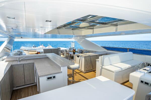 Short Story 122ft Horizon Yacht For Sale