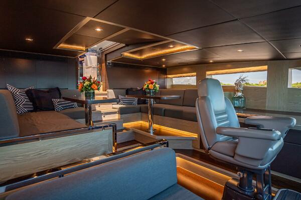 Short Story 122ft Horizon Yacht For Sale