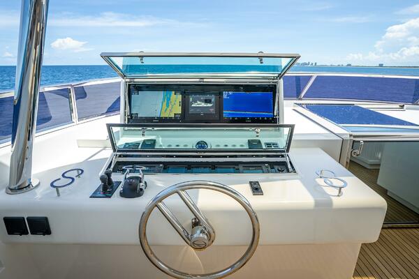 Short Story 122ft Horizon Yacht For Sale