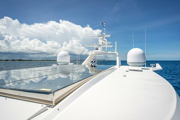 Short Story 122ft Horizon Yacht For Sale