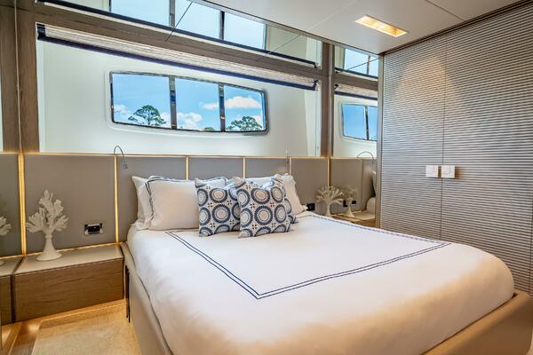 Short Story 122ft Horizon Yacht For Sale