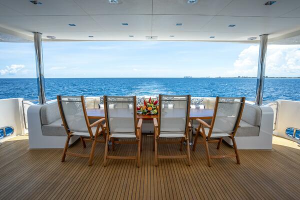 Short Story 122ft Horizon Yacht For Sale