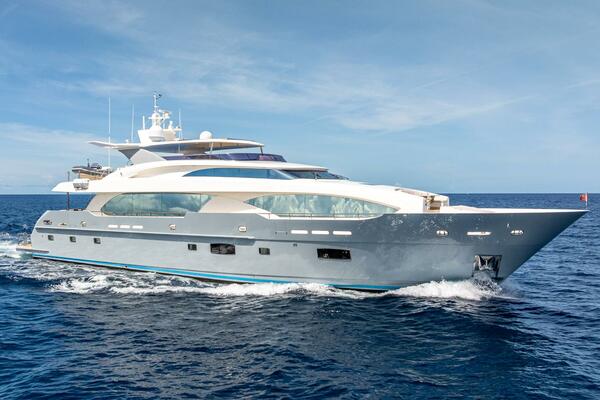 Short Story 122ft Horizon Yacht For Sale