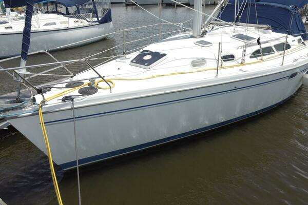 Photo of the 2003 Catalina 350 "Seraph"