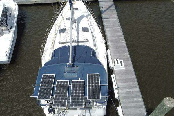 Photo of the 2003 Catalina 350 "Seraph"