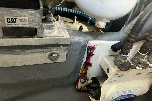 Photo of the 2000 Sea Ray 410 Sundancer "What's Next"