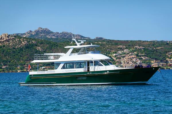 FRIVOLOUS 76ft Hunt Yachts Yacht For Sale