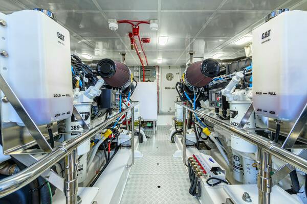 FRIVOLOUS 76ft Hunt Yachts Yacht For Sale