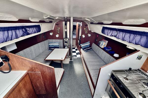 30ft C amp C Yacht For Sale