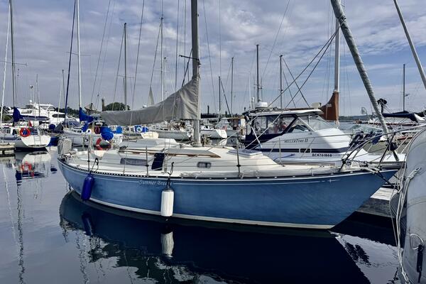 30ft C amp C Yacht For Sale