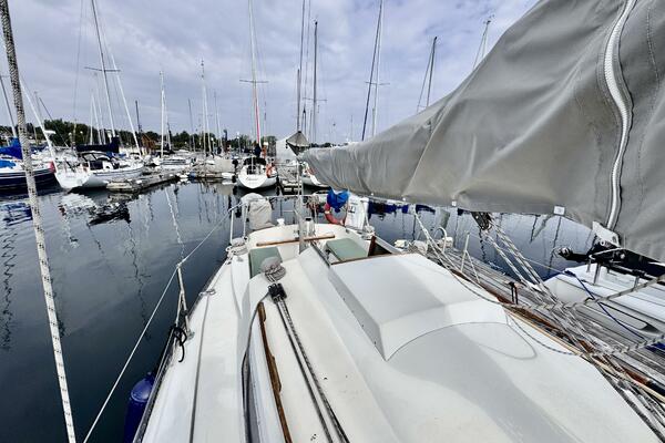 30ft C amp C Yacht For Sale