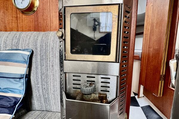 30ft C amp C Yacht For Sale