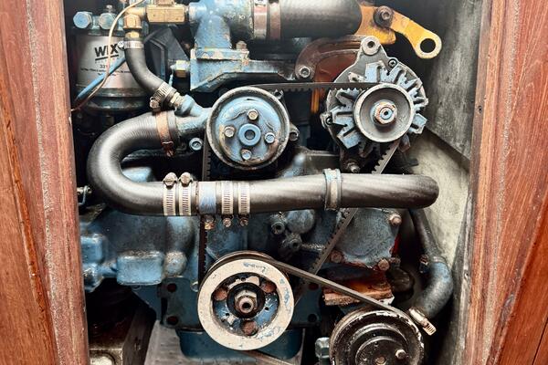 30ft C amp C Yacht For Sale