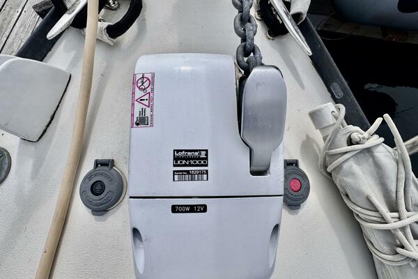 30ft C amp C Yacht For Sale