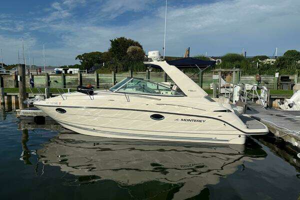 29-ft-Monterey-2009-280 SCR- Glen Cove New York United States  yacht for sale