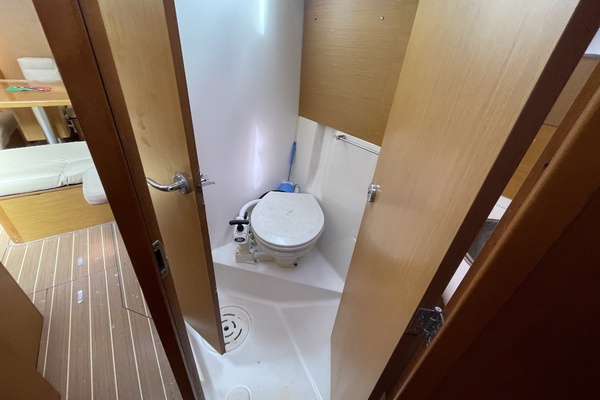Honu Kai  44ft Jeanneau Yacht For Sale