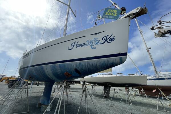 Honu Kai  44ft Jeanneau Yacht For Sale