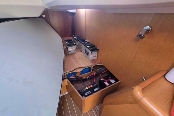 Honu Kai  44ft Jeanneau Yacht For Sale