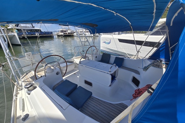 Honu Kai  44ft Jeanneau Yacht For Sale