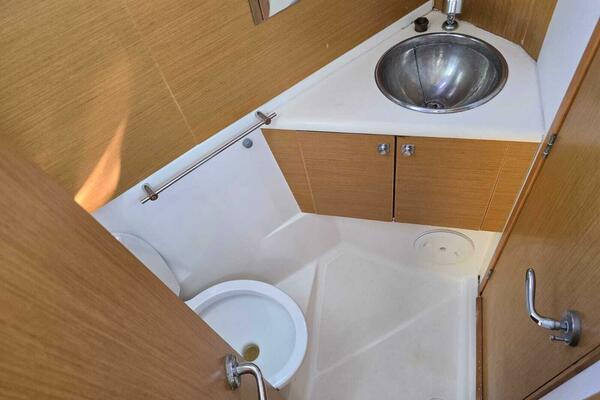 Honu Kai  44ft Jeanneau Yacht For Sale