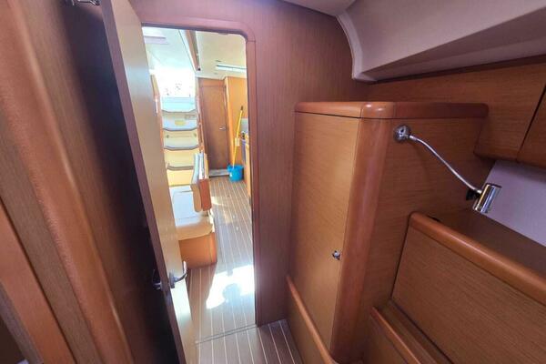 Honu Kai  44ft Jeanneau Yacht For Sale