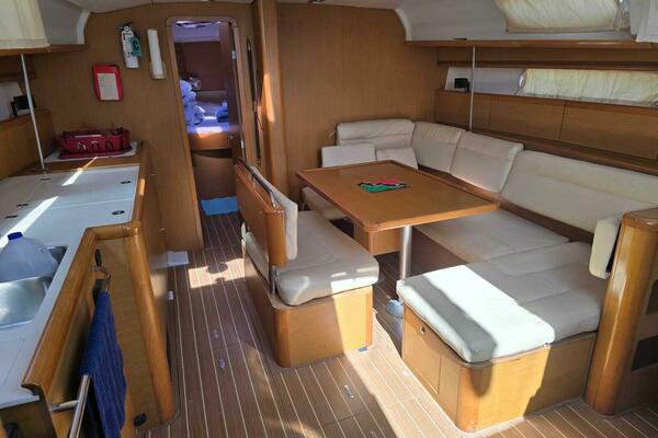 Honu Kai  44ft Jeanneau Yacht For Sale