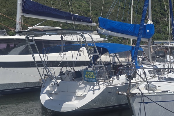 Honu Kai  44ft Jeanneau Yacht For Sale