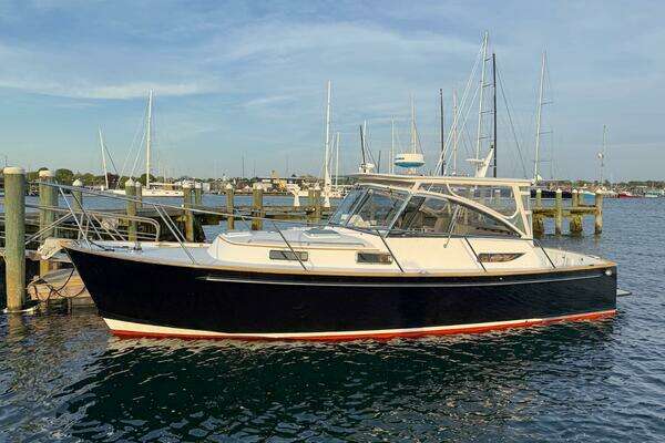 Photo of the 2002 Legacy 34 Express Twin Jet "Waypoint"