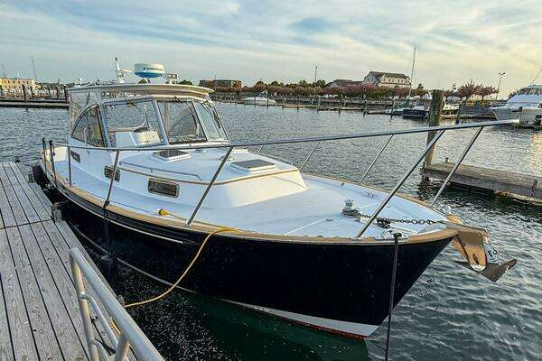 Photo of the 2002 Legacy 34 Express Twin Jet "Waypoint"