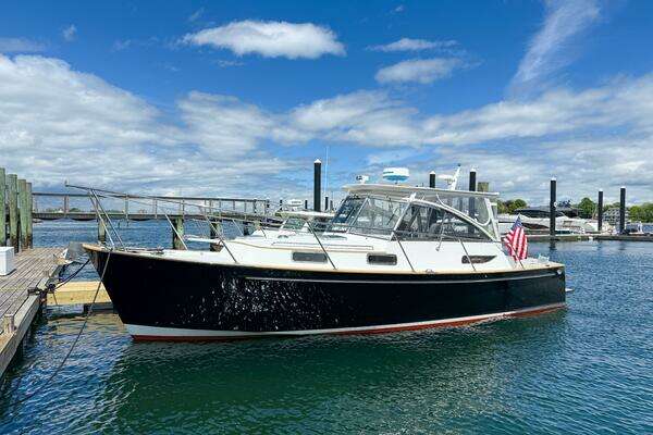 Photo of the 2002 Legacy 34 Express Twin Jet "Waypoint"