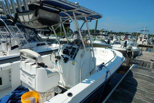 Photo of the 2004 Polar 2300 CC "Irish Mist"