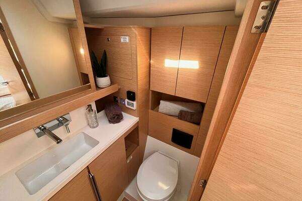 Hanse 460 Yacht For Sale