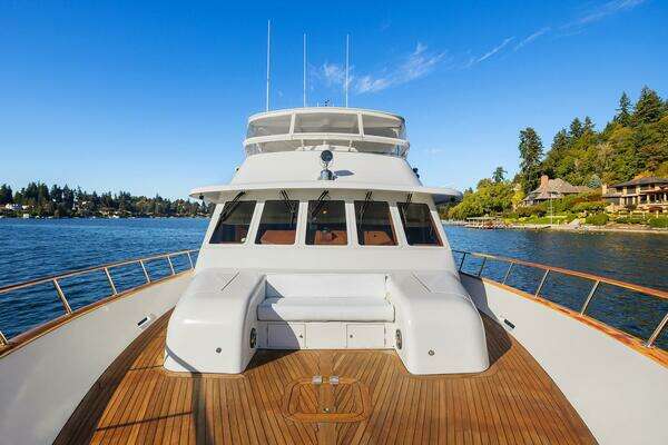 2001 Rayburn Custom Yachts 76