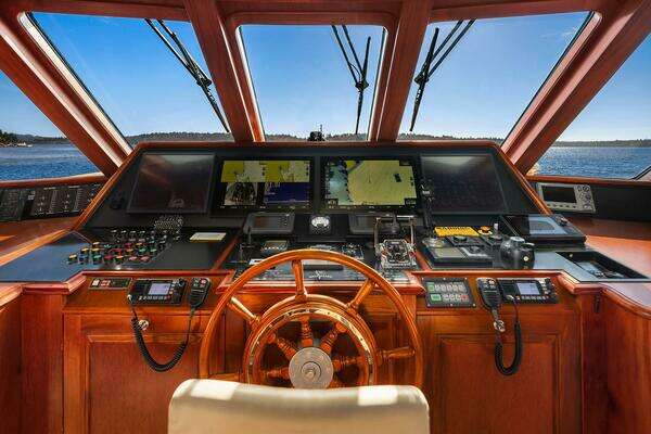 2001 Rayburn Custom Yachts 76