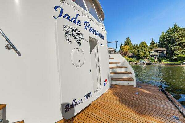 2001 Rayburn Custom Yachts 76