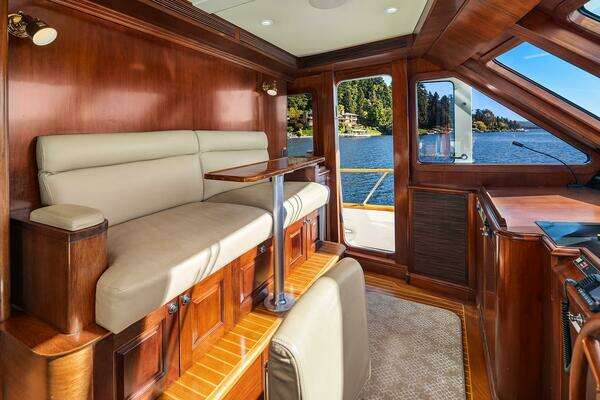 2001 Rayburn Custom Yachts 76