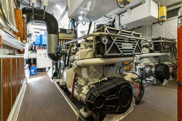 2001 Rayburn Custom Yachts 76