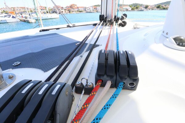 45ft Lagoon Yacht For Sale 45ft Lagoon Yacht For Sale