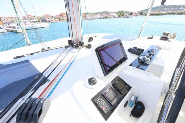 45ft Lagoon Yacht For Sale 45ft Lagoon Yacht For Sale