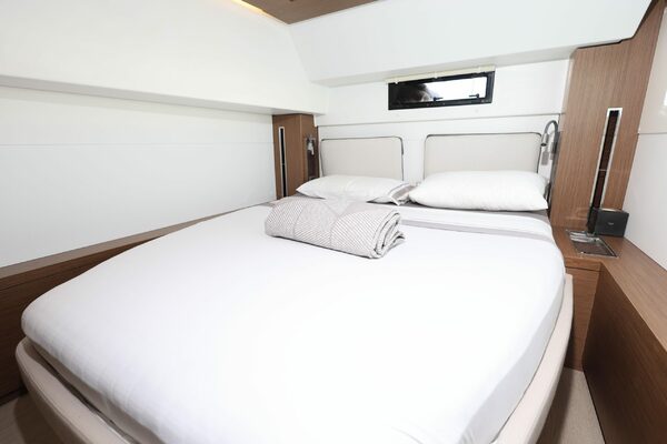 45ft Lagoon Yacht For Sale 45ft Lagoon Yacht For Sale