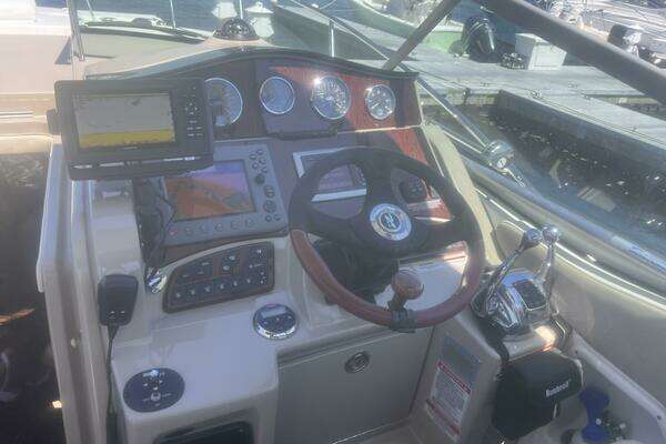 Photo of the 2008 Sea Ray Sundancer 310 "NO WOKE ZONE"