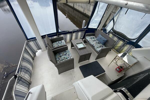 Carmina Purrana 33ft Carver Yacht For Sale