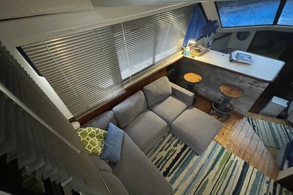 Carmina Purrana 33ft Carver Yacht For Sale