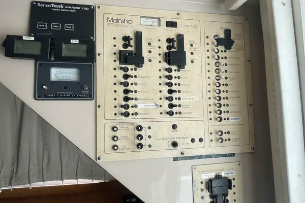 35ft Mainship Yacht For Sale