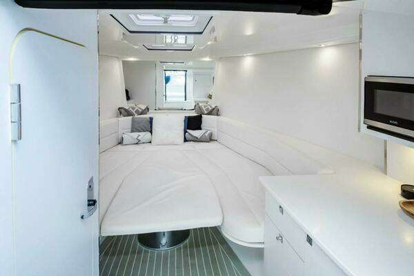 Van Dutch  Yacht For Sale