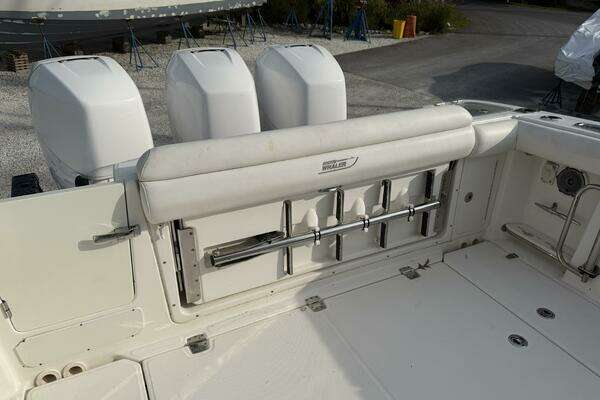 2014 Boston Whaler 35