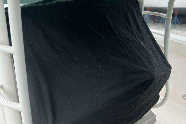 2014 Boston Whaler 35