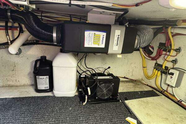 Ocean Sport  Yacht For Sale