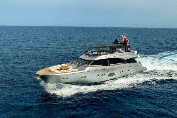 86' Monte Carlo Yachts