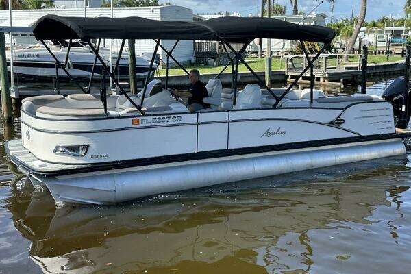 25ft Avalon Yacht For Sale